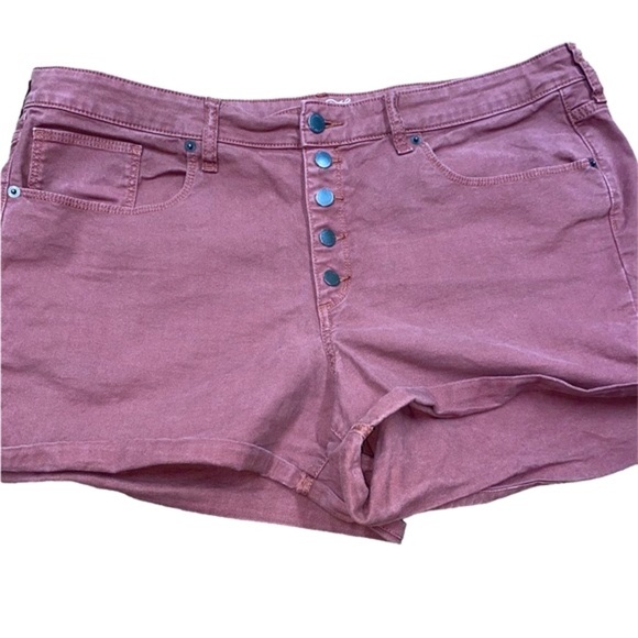 Universal Thread high rise midi shorts size 18/34 - Picture 1 of 6